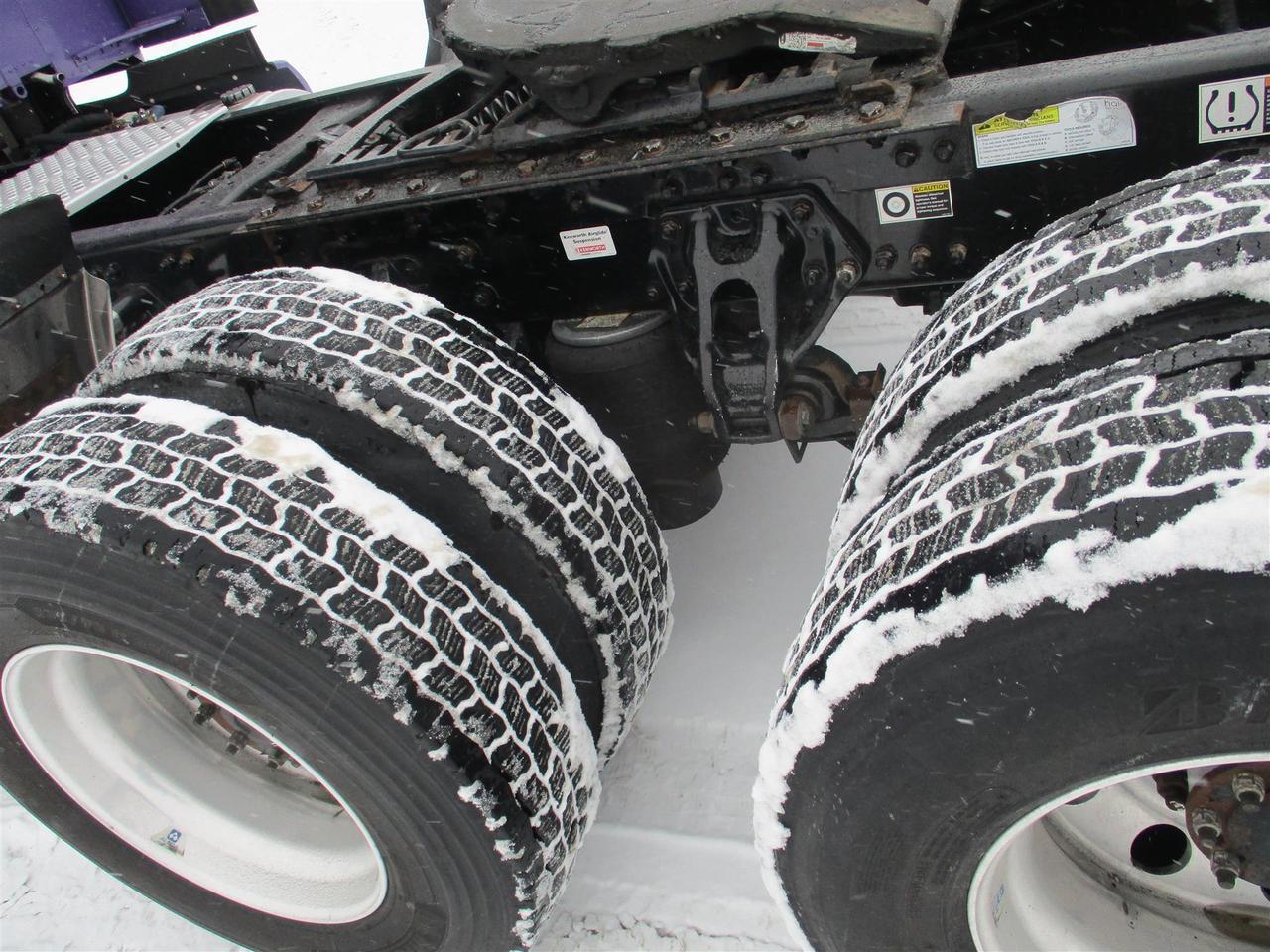 2022 Kenworth T680 - image 8