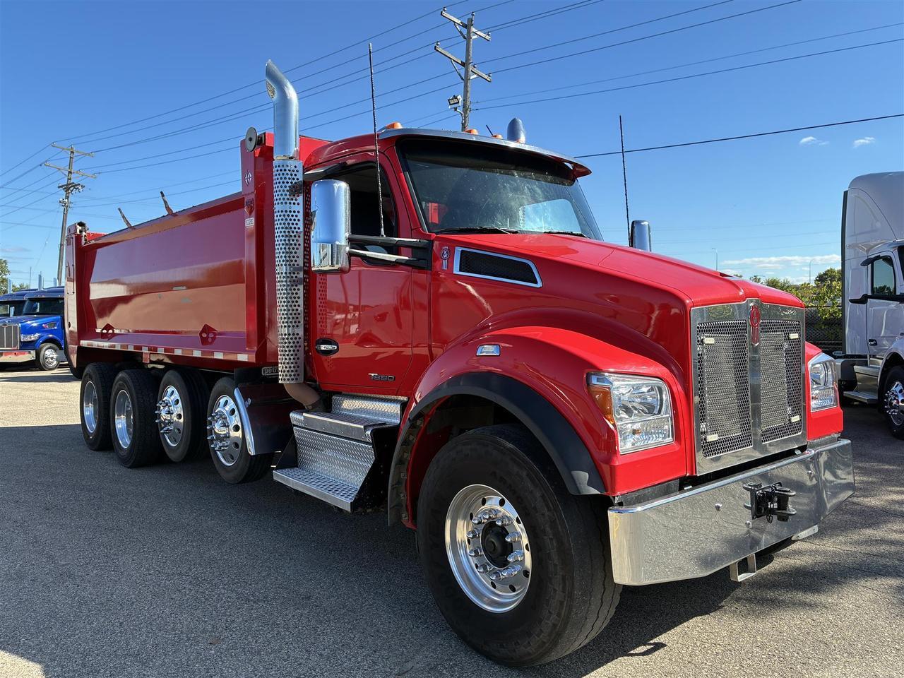 2022 Kenworth T880 Dump Truck