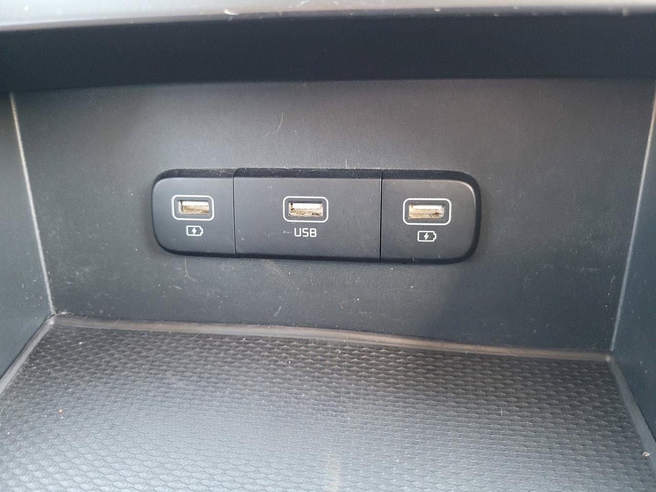 2022 Kia CARNIVAL LXS Roseville CA