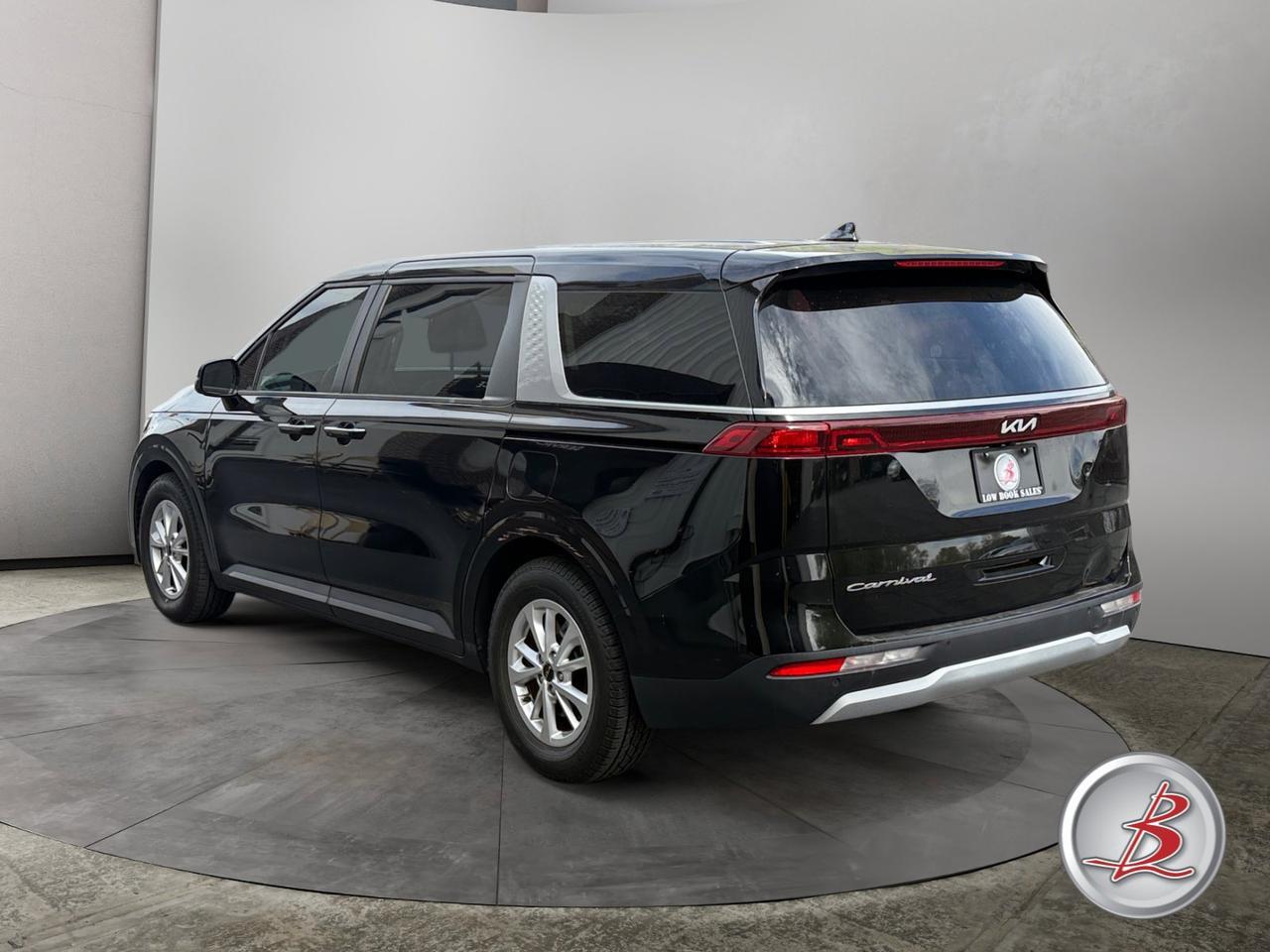 2022 Kia CARNIVAL LXS