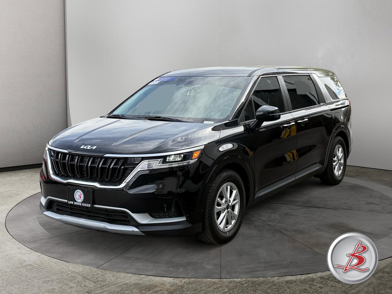 2022 Kia CARNIVAL LXS