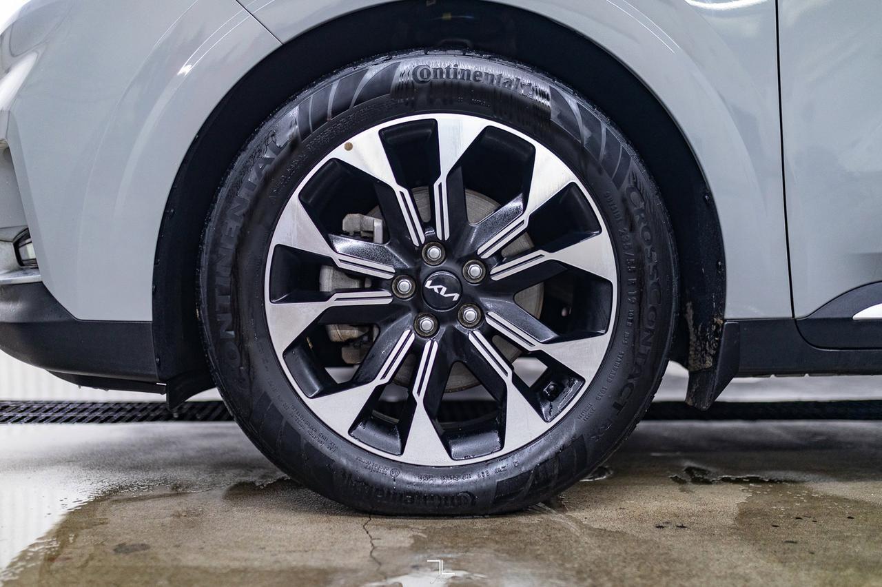 2022 Kia Carnival EX Leather Nav BCam 8 Passenger Red Deer AB