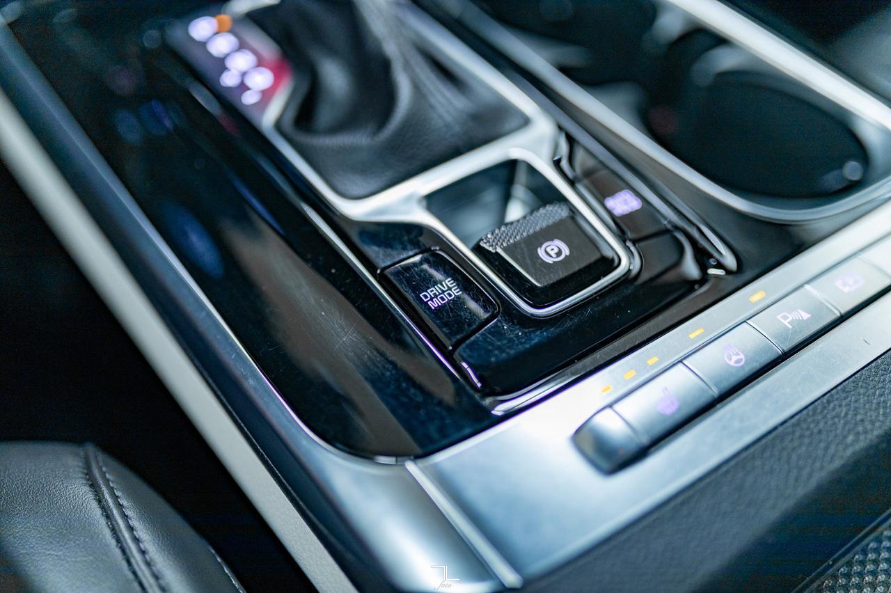 2022 Kia Carnival EX Leather Nav BCam 8 Passenger Red Deer AB