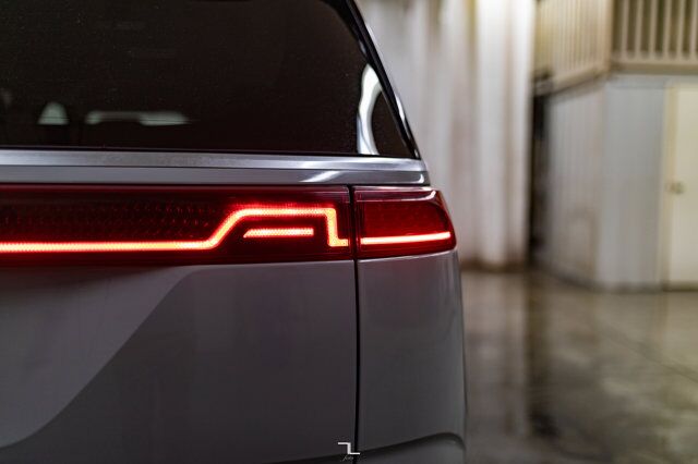 2022 Kia Carnival EX Leather Nav BCam 8 Passenger Red Deer AB 2022 Kia Carnival EX Leather Nav BCam 8 Passenger Red Deer AB