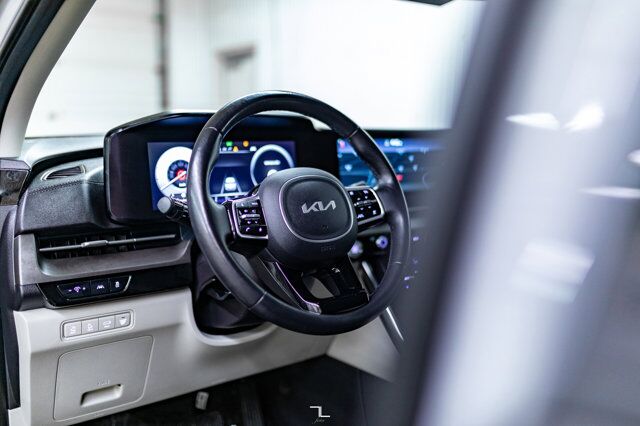 2022 Kia Carnival EX Leather Nav BCam 8 Passenger Red Deer AB