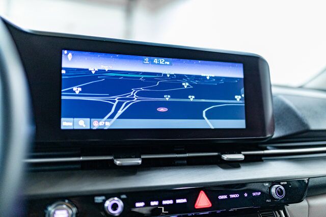 2022 Kia Carnival EX Leather Nav BCam 8 Passenger Red Deer AB