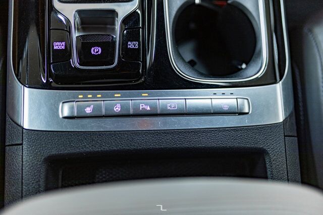 2022 Kia Carnival EX Leather Nav BCam 8 Passenger Red Deer AB 2022 Kia Carnival EX Leather Nav BCam 8 Passenger Red Deer AB