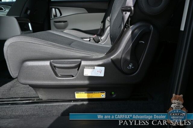 2022 Kia Carnival LX / AutoStart / Power Mirrors, Windows & Locks / Lane Departure & Blind Spot Alert / Apple CarPlay & Android Auto / Bluetooth / Backup Camera / Cruise Control / Block Heater / Third Row / Seats 7 / 26 MPG Anchorage AK