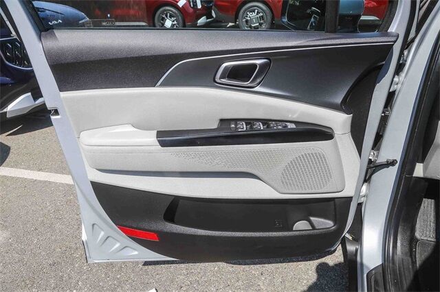 2022 Kia Carnival LX Glendale CA