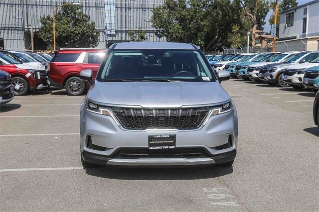 2022 Kia Carnival LX