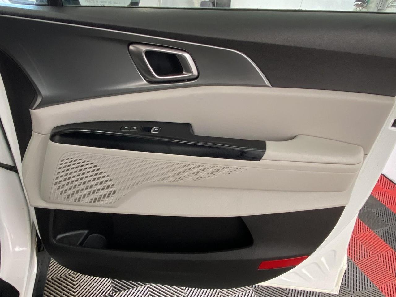 2022 Kia Carnival LX Richmond Hill NY