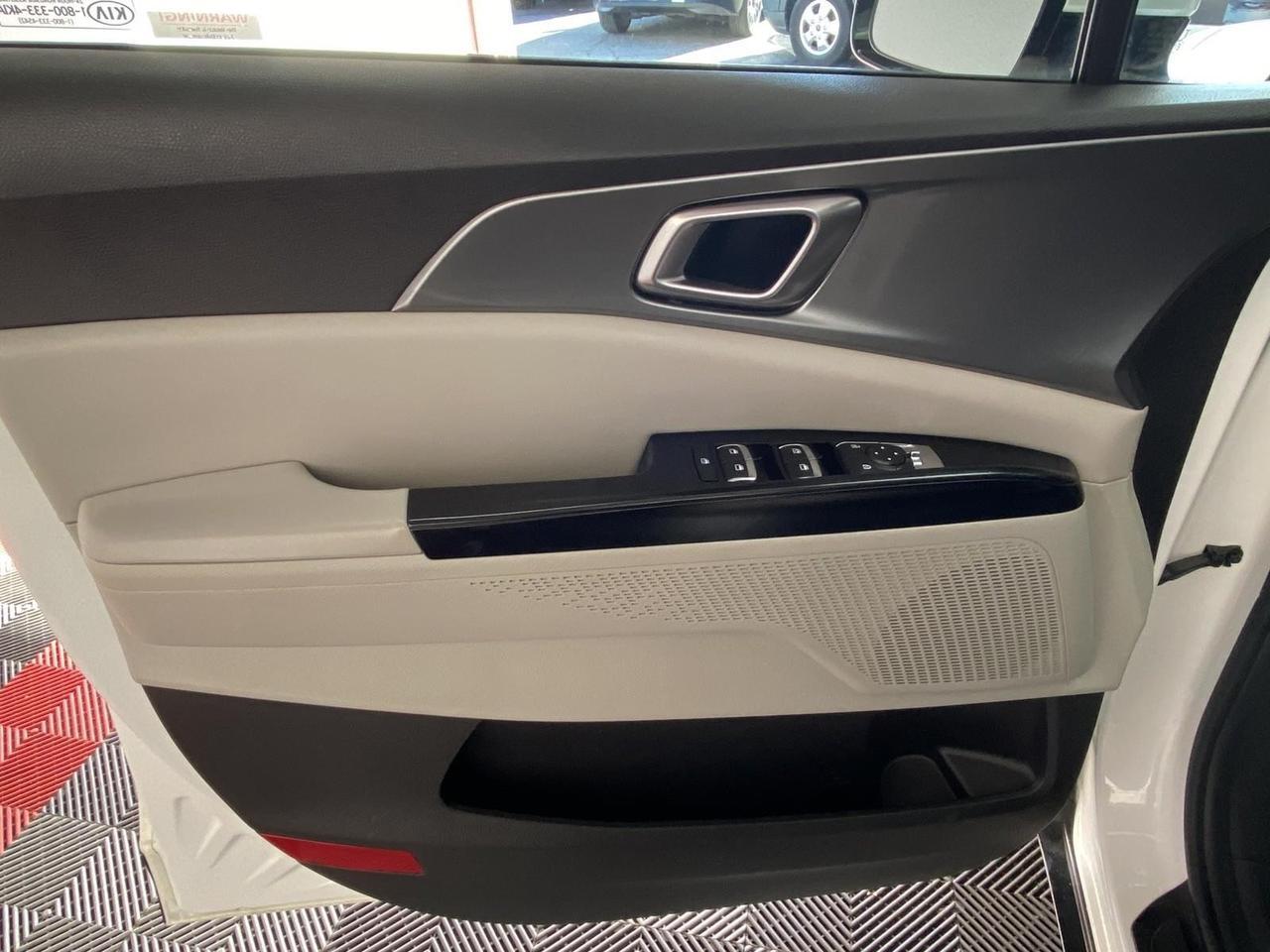 2022 Kia Carnival LX Richmond Hill NY