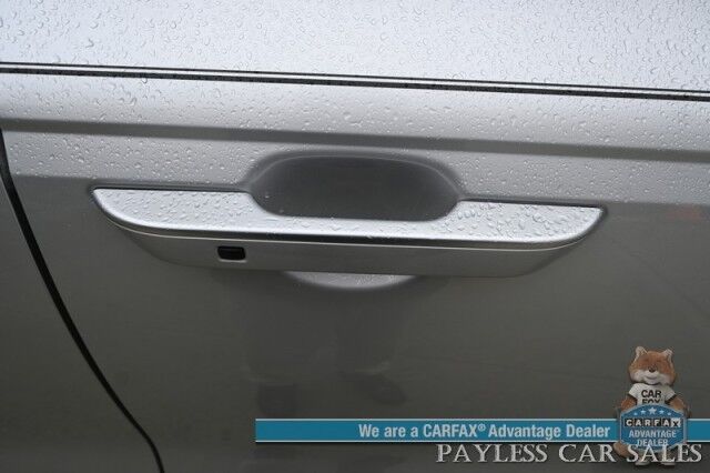 2022 Kia Carnival LXS / Auto Start / Power & Heated Leather Seats / Adaptive Cruise Control / Lane Departure & Blind Spot Alert / Apple CarPlay & Android Auto / Back Up Camera / 3rd Row / Seats 8 / Keyless Entry & Start / 1-Owner Anchorage AK