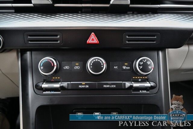 2022 Kia Carnival LXS / Auto Start / Power & Heated Leather Seats / Adaptive Cruise Control / Lane Departure & Blind Spot Alert / Apple CarPlay & Android Auto / Back Up Camera / 3rd Row / Seats 8 / Keyless Entry & Start / 1-Owner Anchorage AK