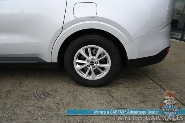2022 Kia Carnival LXS / Auto Start / Power & Heated Leather Seats / Adaptive Cruise Control / Lane Departure & Blind Spot Alert / Apple CarPlay & Android Auto / Back Up Camera / 3rd Row / Seats 8 / Keyless Entry & Start / 1-Owner Anchorage AK