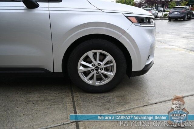 2022 Kia Carnival LXS / Auto Start / Power & Heated Leather Seats / Adaptive Cruise Control / Lane Departure & Blind Spot Alert / Apple CarPlay & Android Auto / Back Up Camera / 3rd Row / Seats 8 / Keyless Entry & Start / 1-Owner Anchorage AK