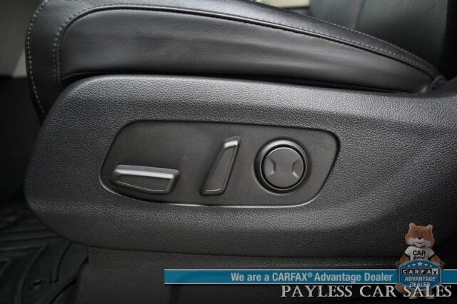 2022 Kia Carnival LXS / Auto Start / Power & Heated Leather Seats / Adaptive Cruise Control / Lane Departure & Blind Spot Alert / Apple CarPlay & Android Auto / Back Up Camera / 3rd Row / Seats 8 / Keyless Entry & Start / 1-Owner Anchorage AK