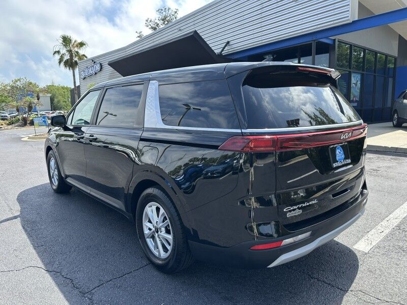 2022 Kia Carnival LXS