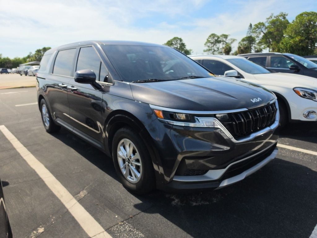 2022 Kia Carnival LXS