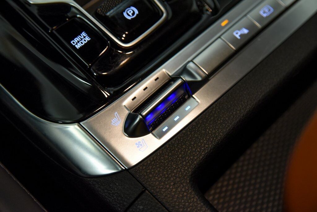 2022 Kia Carnival SX Akron OH