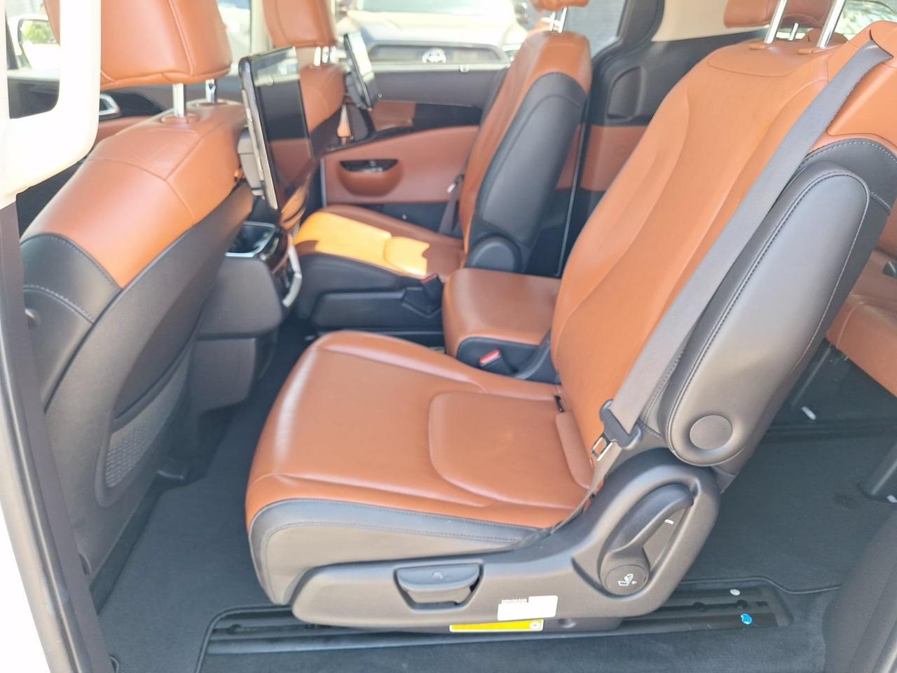 2022 Kia Carnival SX Hurst TX