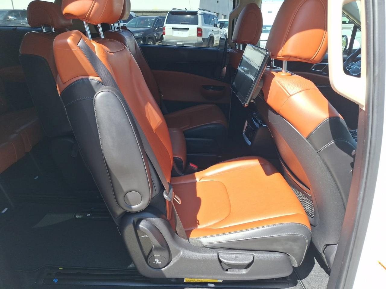 2022 Kia Carnival SX Hurst TX