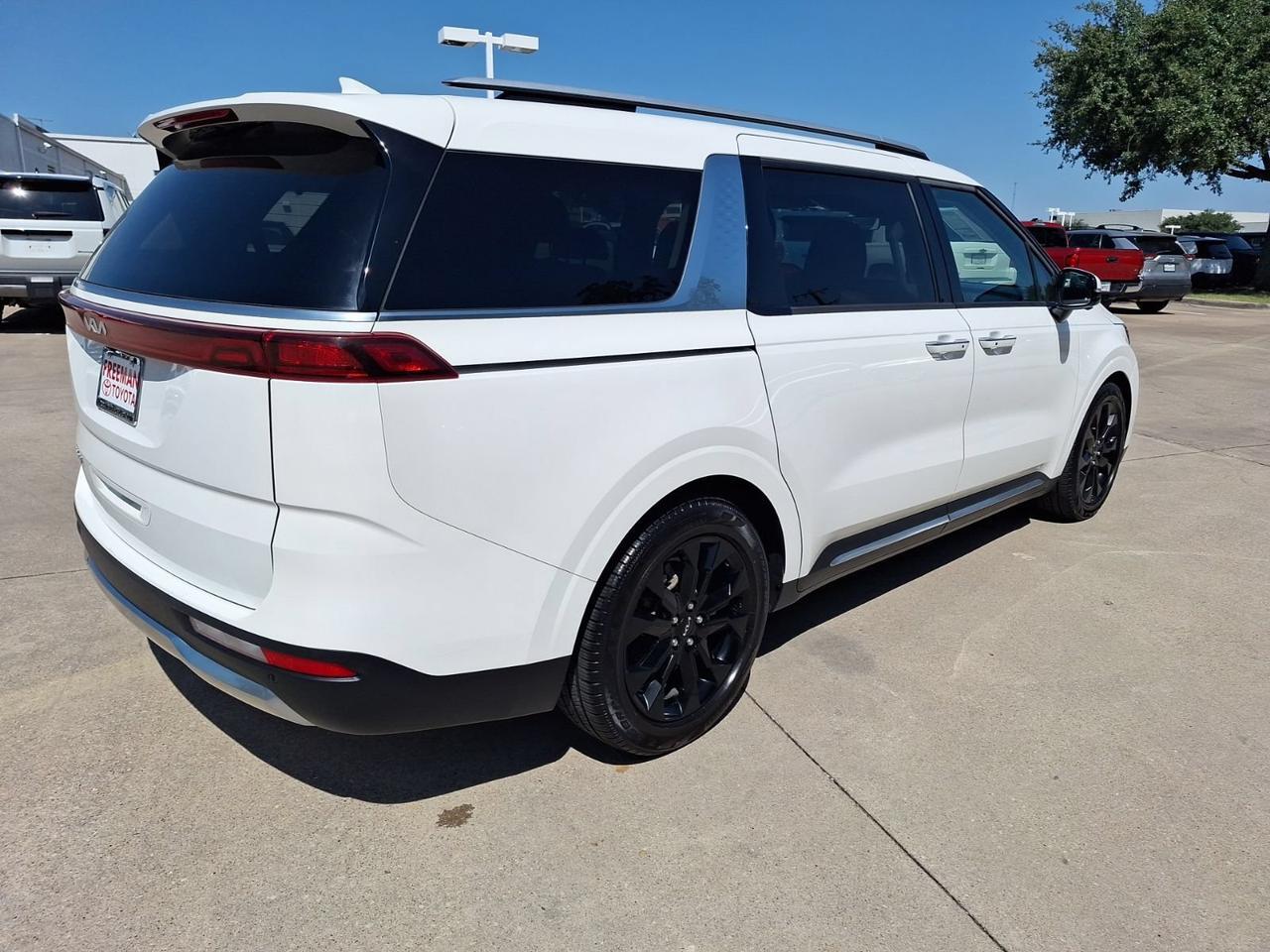 2022 Kia Carnival SX Hurst TX