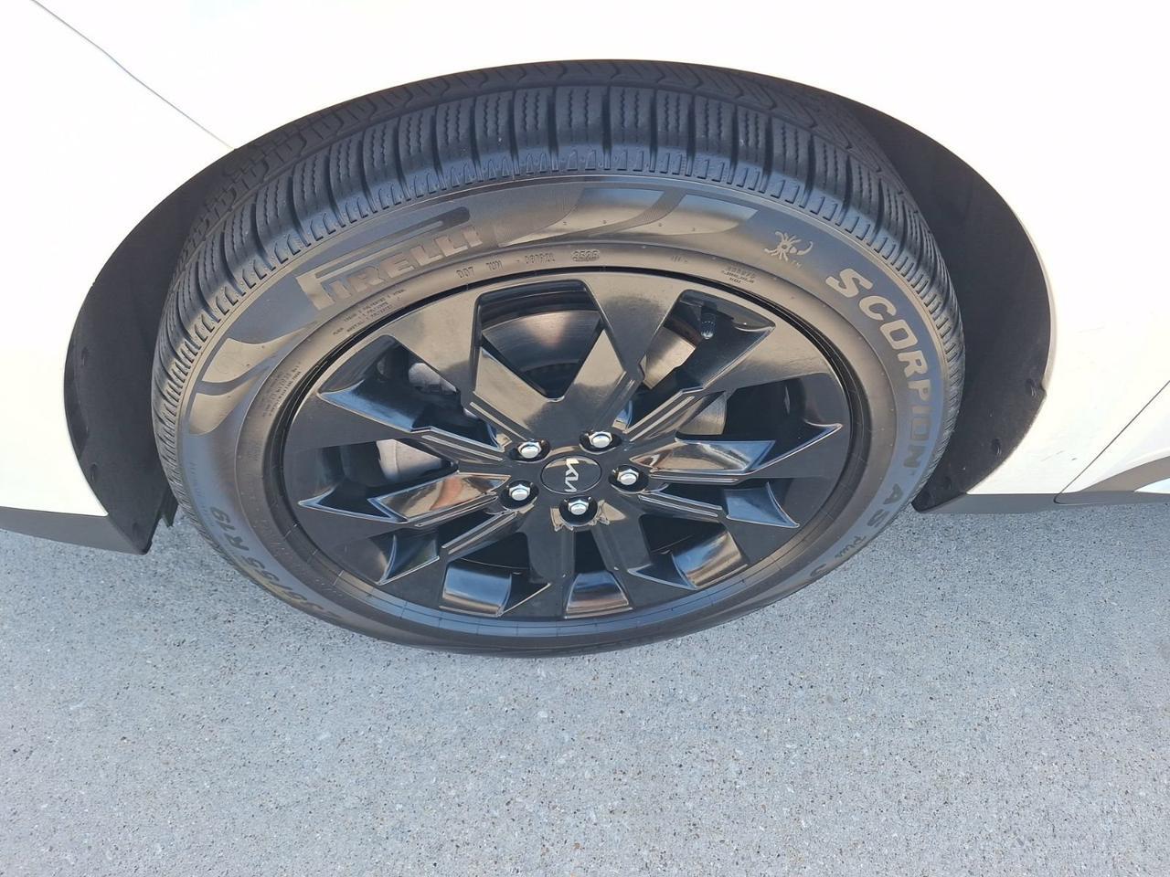 2022 Kia Carnival SX Hurst TX