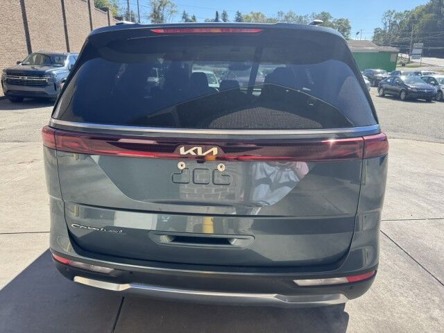 2022 Kia Carnival SX photo 3