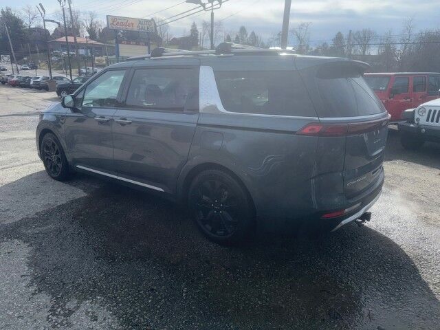 2022 Kia Carnival SX