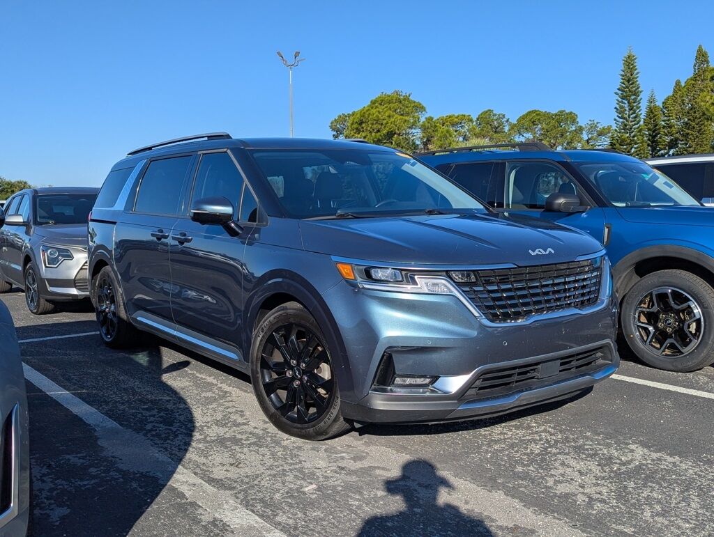 2022 Kia Carnival SX Oshkosh WI