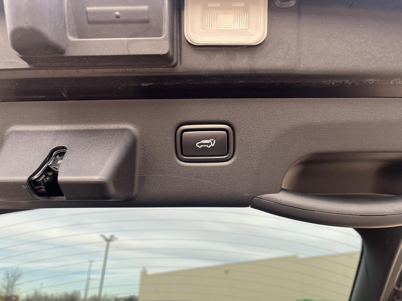 2022 Kia EV6 Wind AWD TechnologyPkg w/Nav HtdCldLthr HtdSteeringWheel SrrndVsn BlindSpotViewMonitor Saukville WI