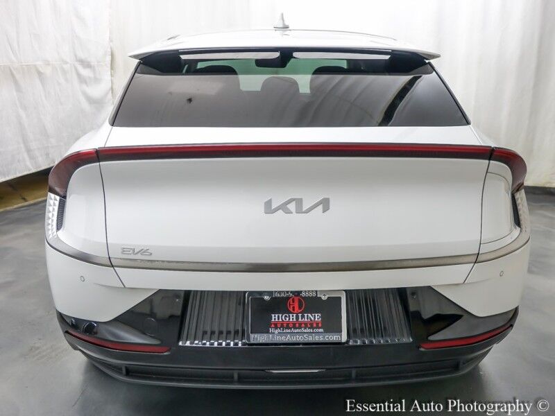 2022 Kia EV6 Wind PRICE INCLUDES $4000 IRS TAX CREDIT!! YOU MUST QUALIFY!! Willowbrook IL
