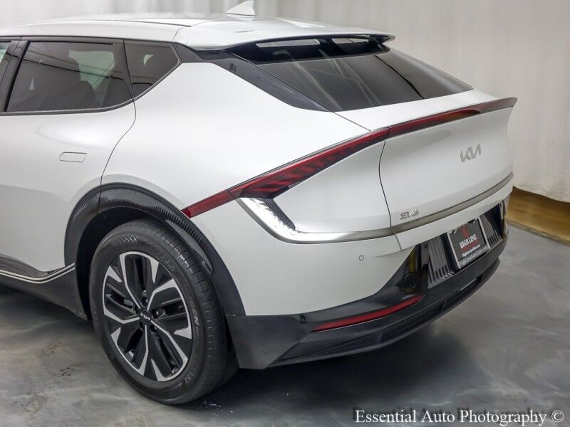 2022 Kia EV6 Wind PRICE INCLUDES $4000 IRS TAX CREDIT!! YOU MUST QUALIFY!! Willowbrook IL