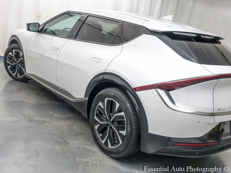 2022 Kia EV6 Wind PRICE INCLUDES $4000 IRS TAX CREDIT!! YOU MUST QUALIFY!! Willowbrook IL