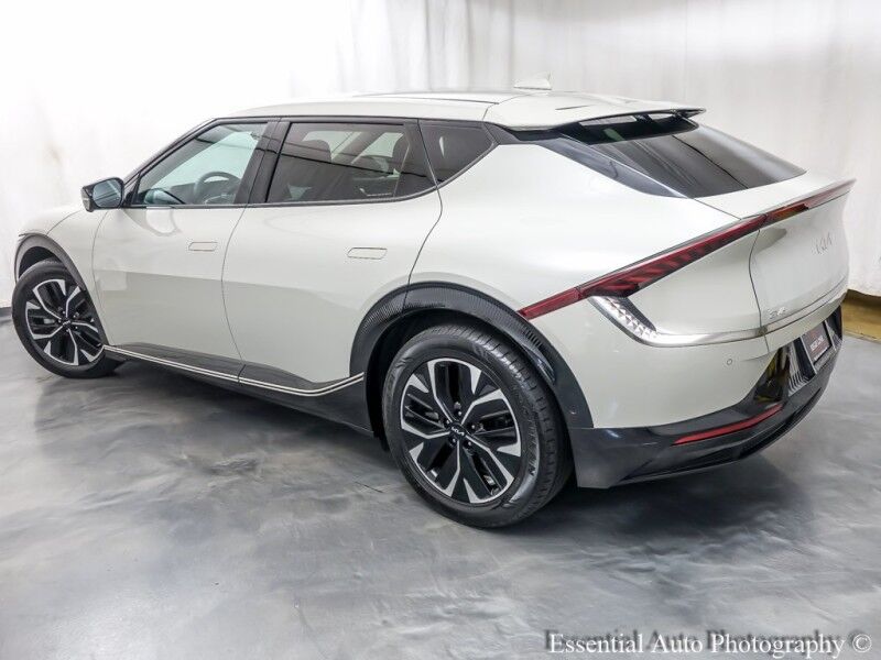 2022 Kia EV6 Wind PRICE INCLUDES $4000 IRS TAX CREDIT!! YOU MUST QUALIFY!! Willowbrook IL