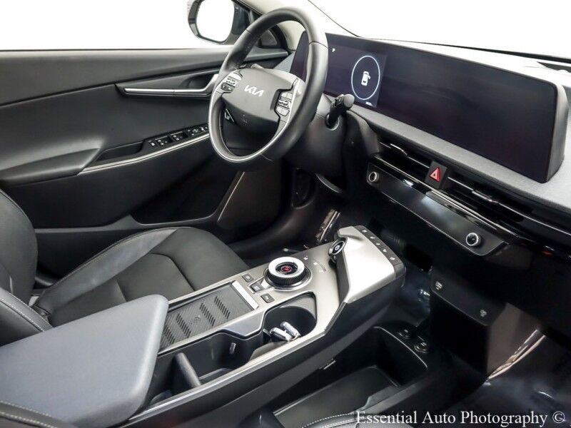 2022 Kia EV6 Wind PRICE INCLUDES $4000 IRS TAX CREDIT!! YOU MUST QUALIFY!! Willowbrook IL