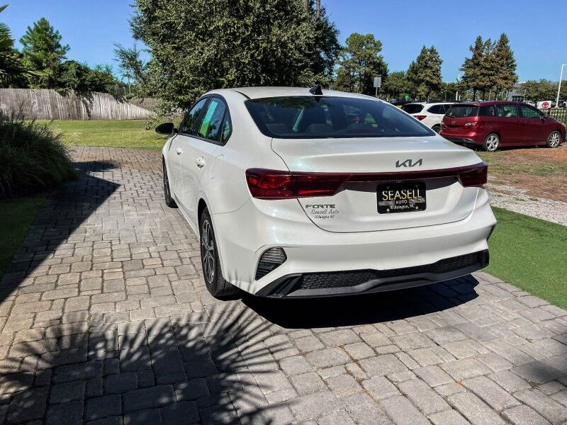 2022 Kia Forte FE Wilmington NC