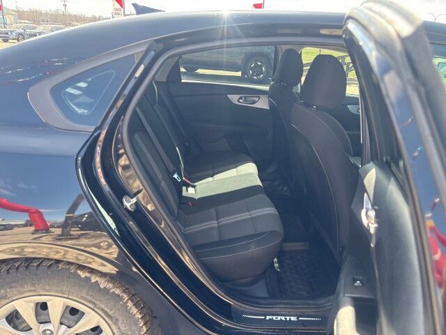 2022 Kia Forte LX Whitecourt AB