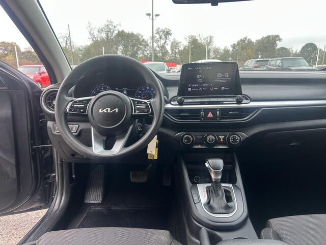 2022 Kia Forte LXS Meridian MS 2022 Kia Forte LXS Meridian MS