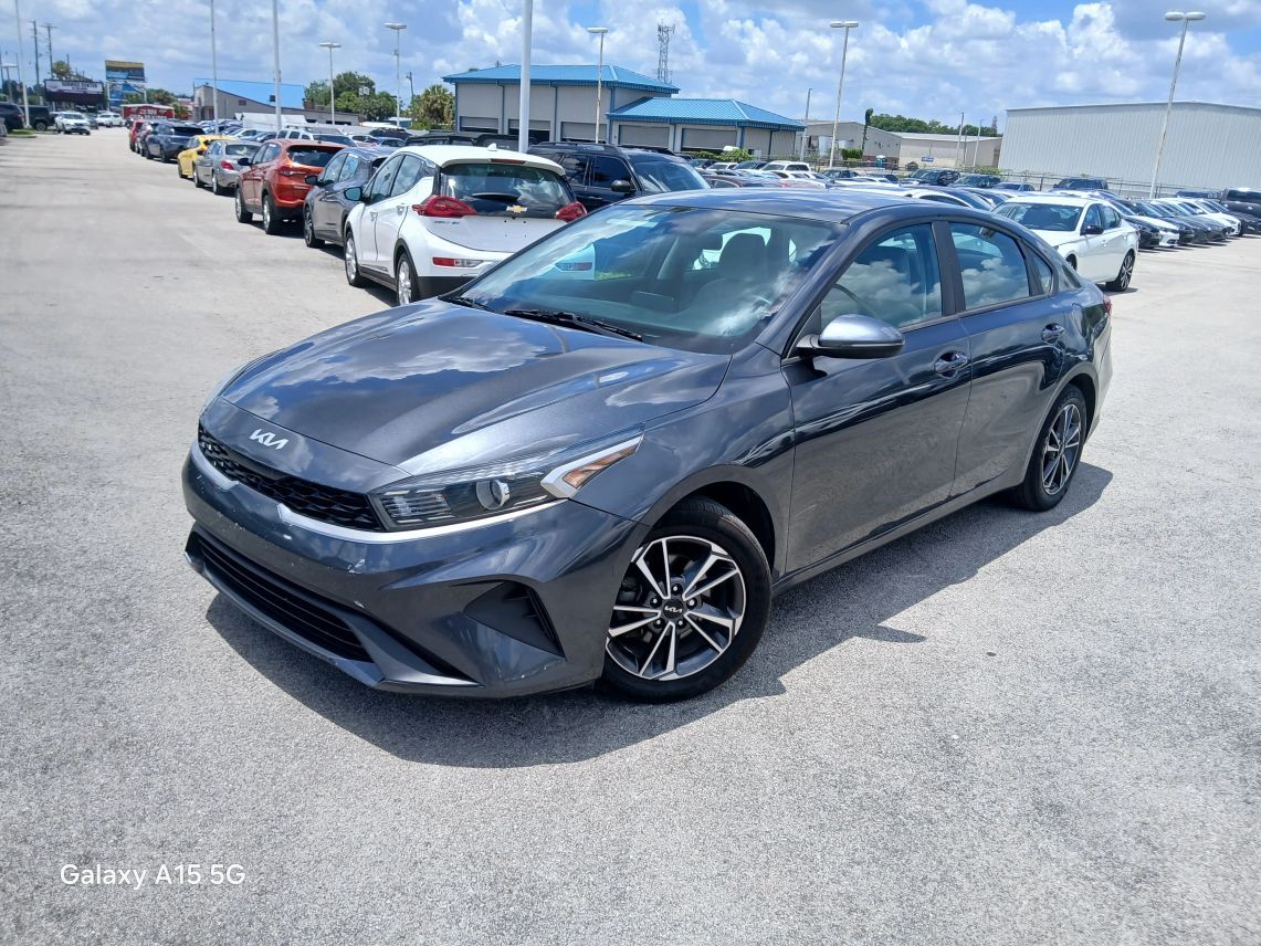 2022 Kia Forte LXS Sedan 4D