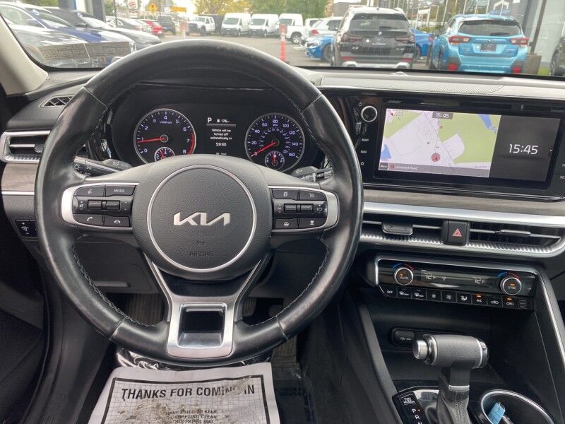 2022 Kia K5 EX