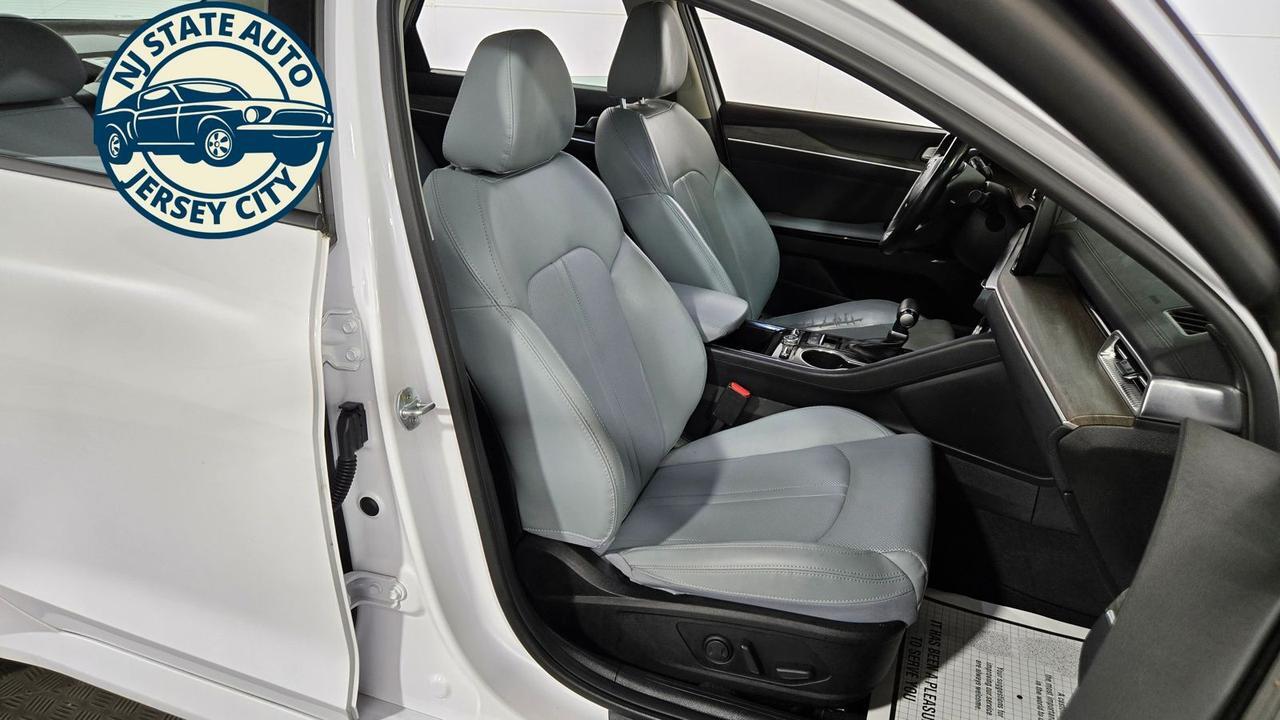 2022 Kia K5 EX - Photo 36