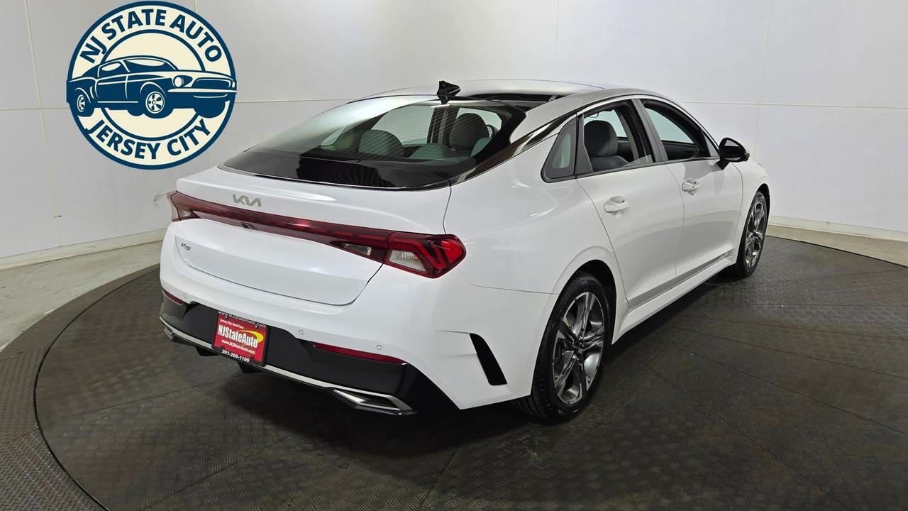 2022 Kia K5 EX - Photo 7