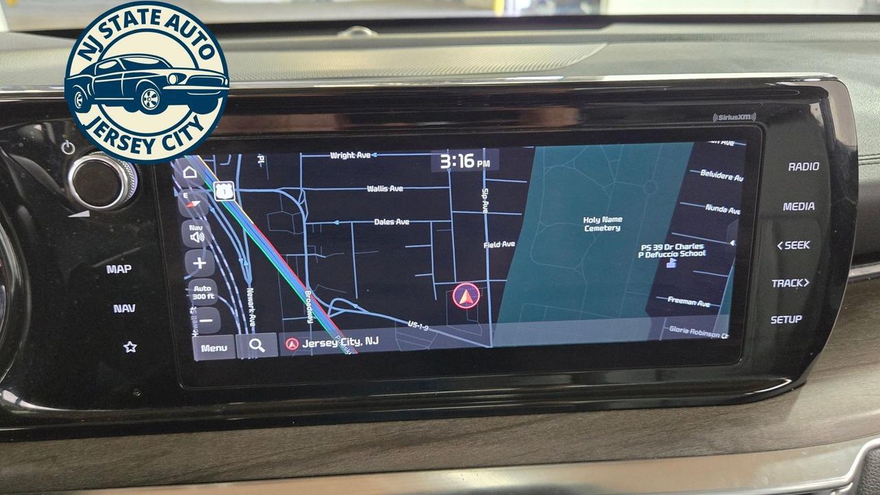 2022 Kia K5 EX - Photo 14