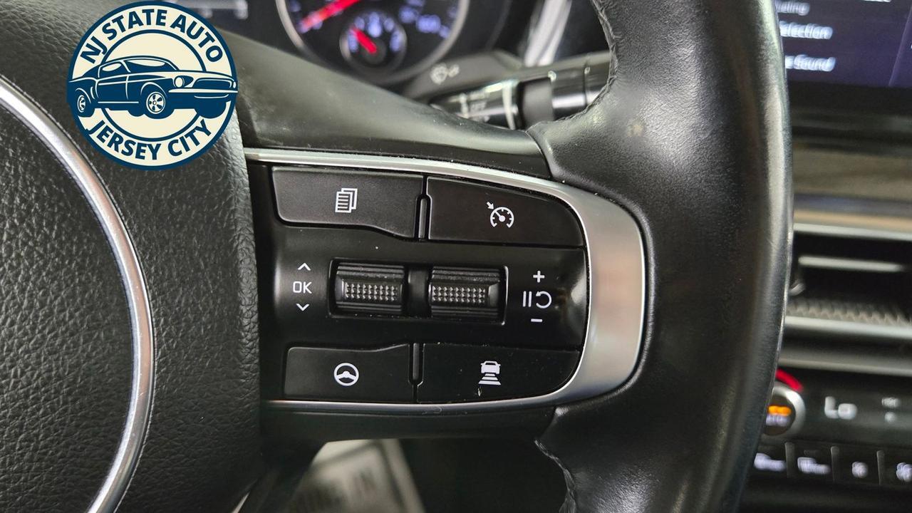 2022 Kia K5 EX - Photo 13
