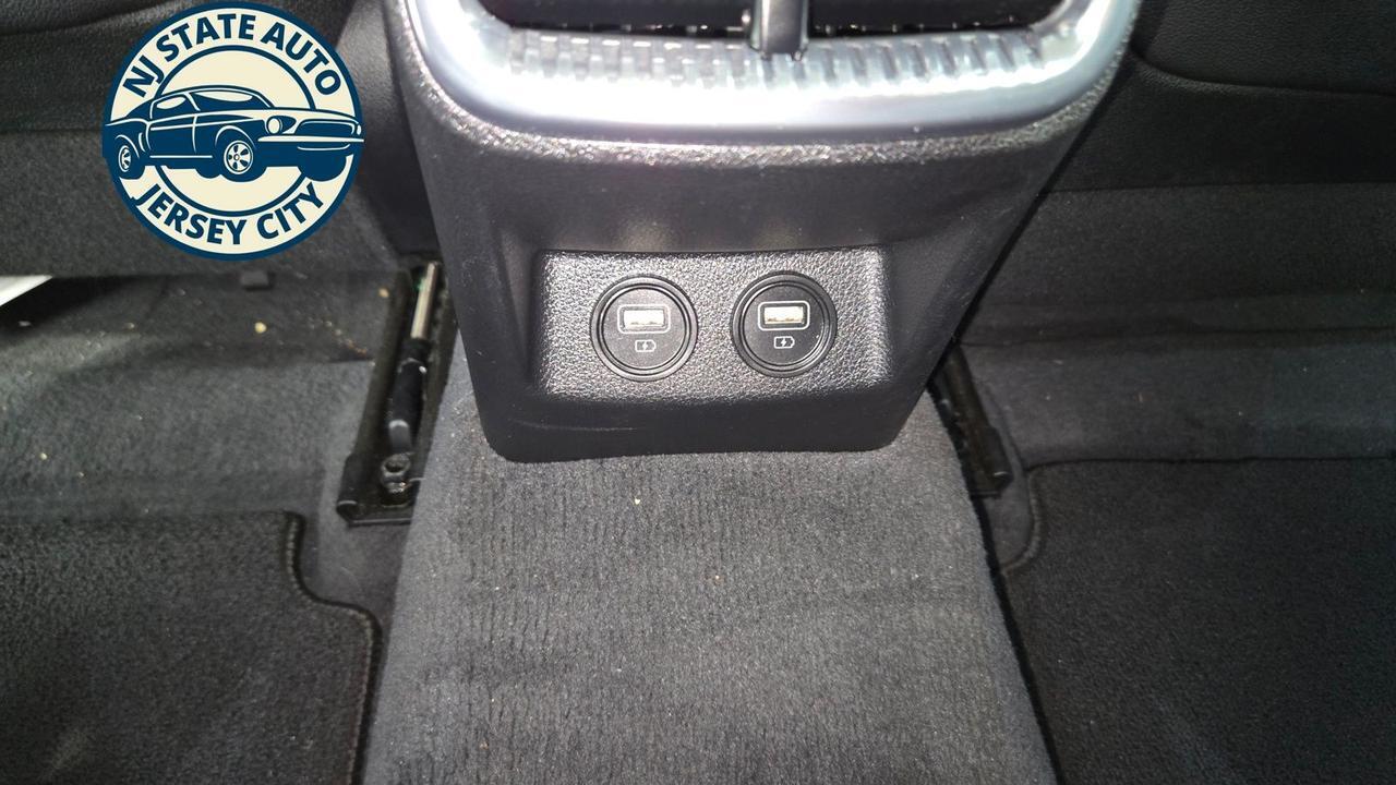 2022 Kia K5 EX - Photo 29