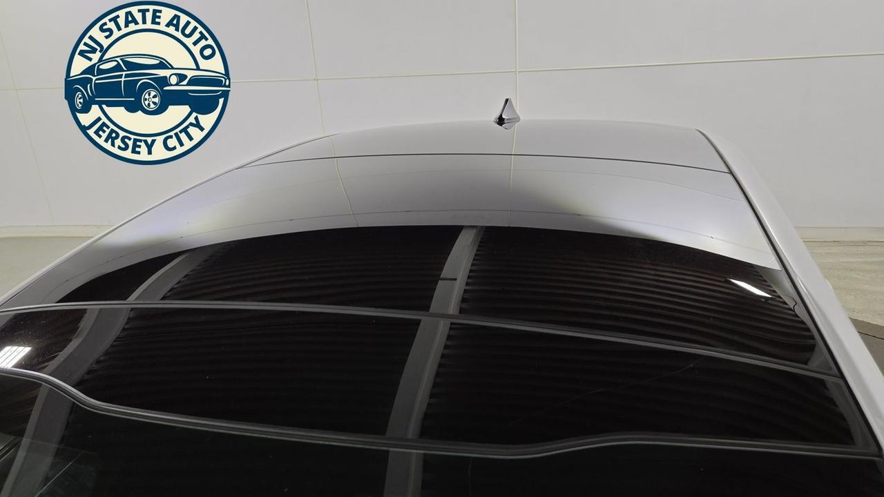 2022 Kia K5 EX - Photo 9