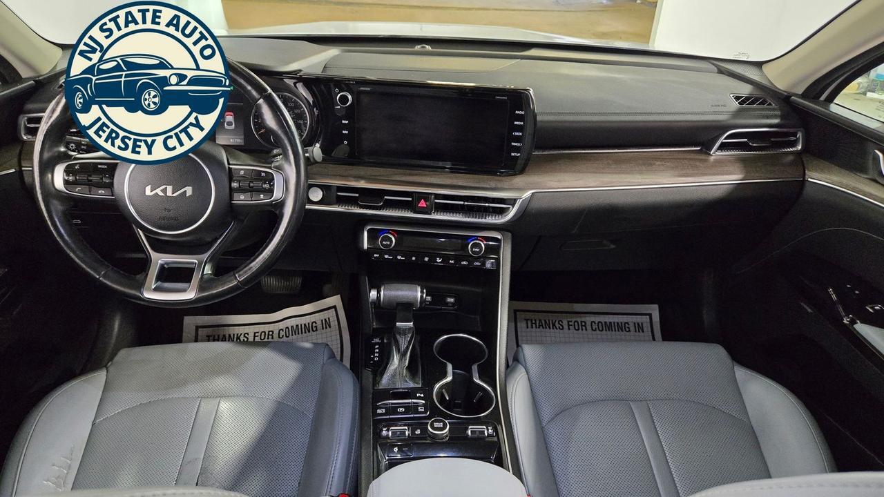 2022 Kia K5 EX - Photo 28