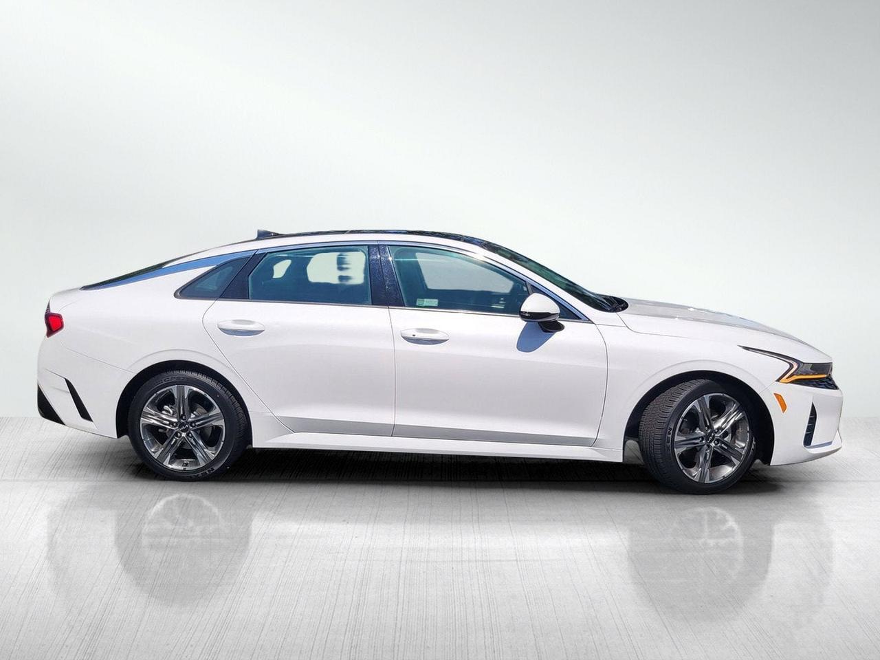 2022 Kia K5 EX